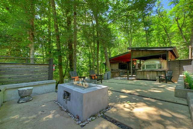 1027 Power Dam Road, Blue Ridge, GA 30513