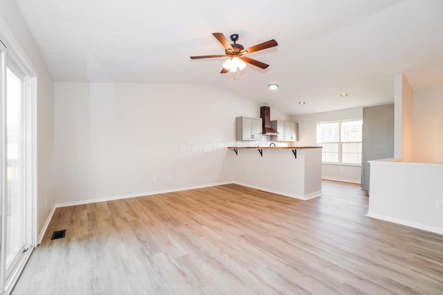 823 Gulliver Drive, Columbus, OH 43207