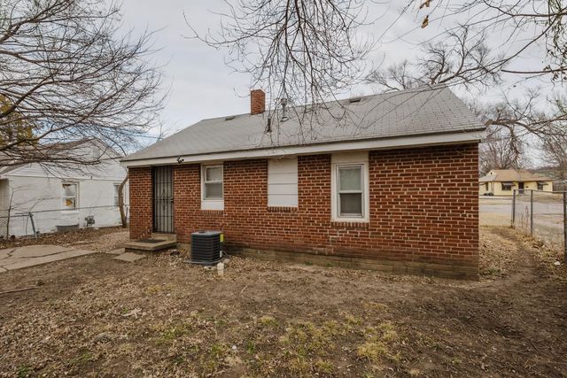 2831 E Stadium, Wichita, KS 67214