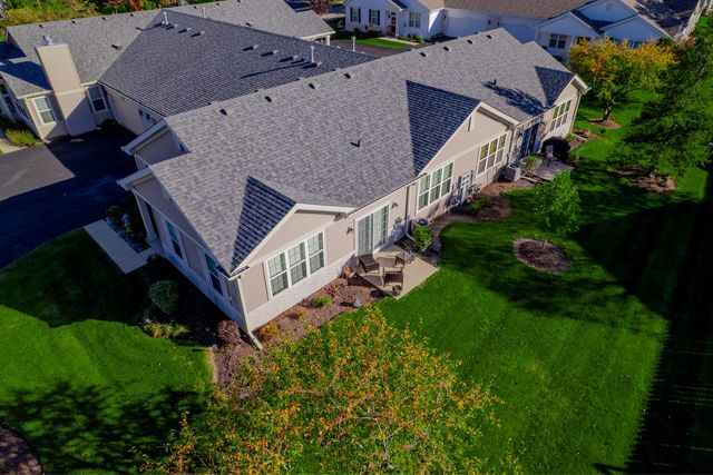 16334 Crescent Lake Drive, Crest Hill, IL 60403