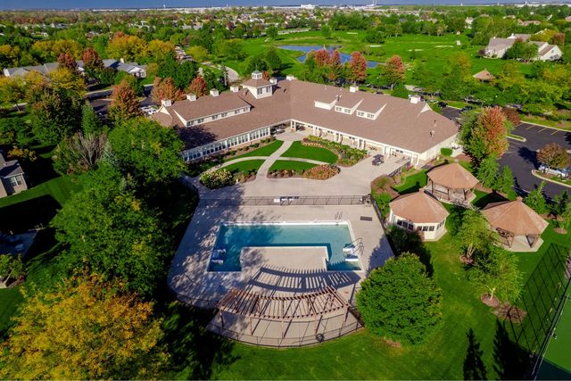 16334 Crescent Lake Drive, Crest Hill, IL 60403