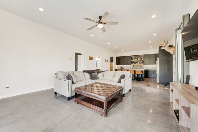 536 Robnett Road, Waxahachie, TX 75165