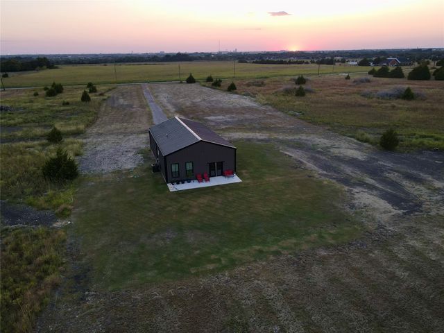 536 Robnett Road, Waxahachie, TX 75165