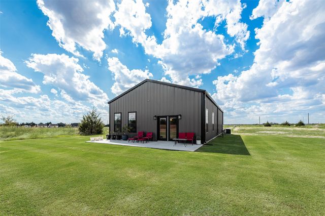 536 Robnett Road, Waxahachie, TX 75165