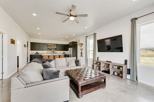 536 Robnett Road, Waxahachie, TX 75165