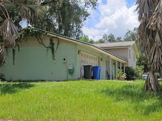 1203 LAKE VALRICO LANE, Valrico, FL 33594