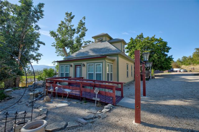 1003 N Burnt Fork Road, Stevensville, MT 59870