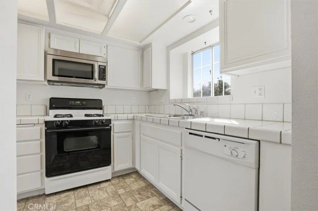 345 Black Hawk Way, Nipomo, CA 93444