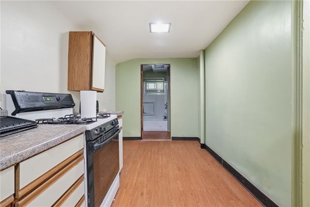 139 Leneake St, Wilkins Twp, PA 15145