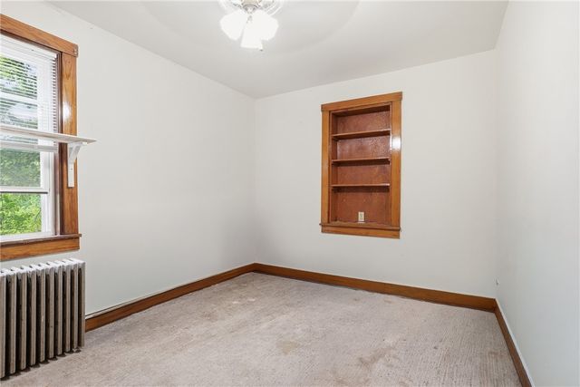 139 Leneake St, Wilkins Twp, PA 15145