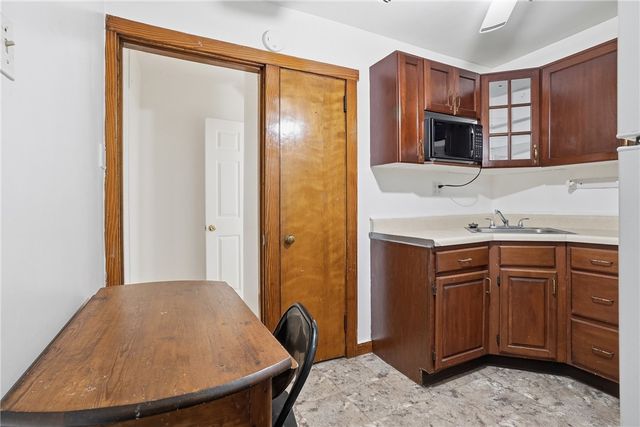 139 Leneake St, Wilkins Twp, PA 15145