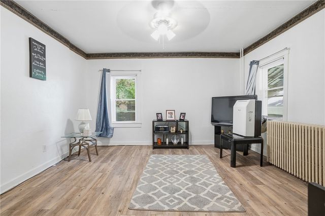 139 Leneake St, Wilkins Twp, PA 15145