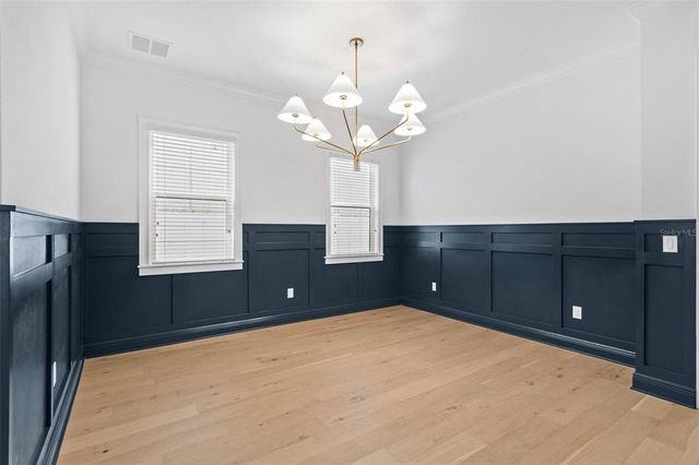803 W WOODLAWN AVENUE, Tampa, FL 33603
