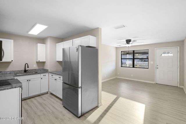 813 Lewis Drive, Daytona Beach, FL 32117