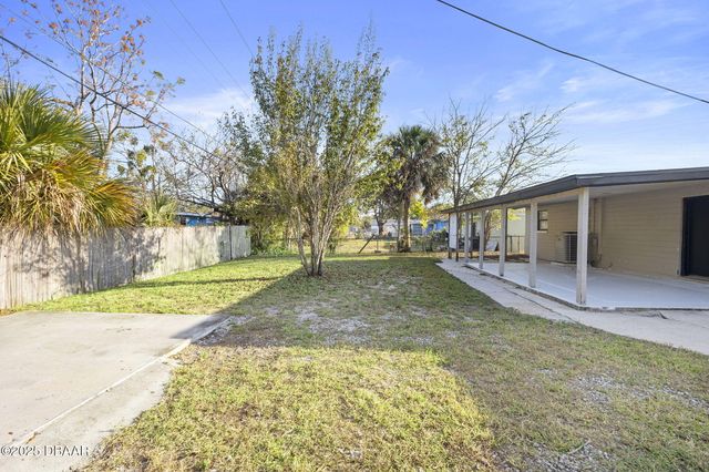 813 Lewis Drive, Daytona Beach, FL 32117