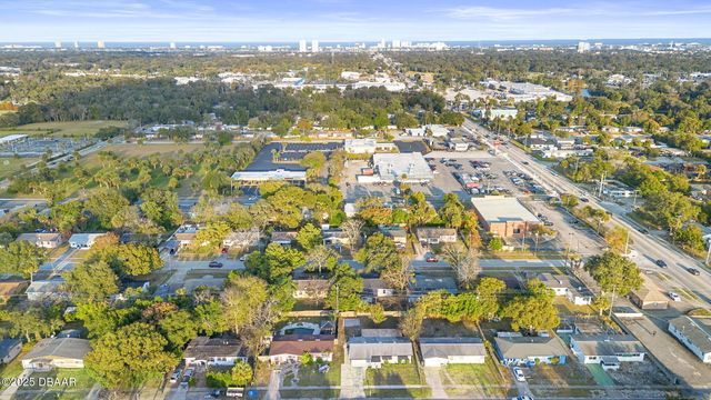 813 Lewis Drive, Daytona Beach, FL 32117