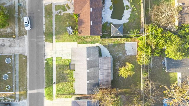 813 Lewis Drive, Daytona Beach, FL 32117