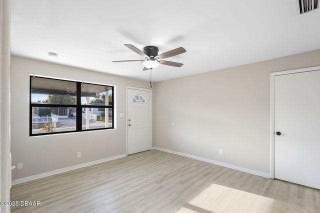 813 Lewis Drive, Daytona Beach, FL 32117