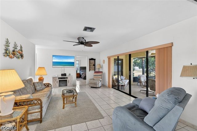 2132 SW 14th PL, Cape Coral, FL 33991