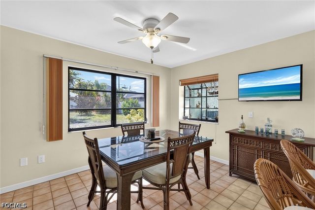 2132 SW 14th PL, Cape Coral, FL 33991