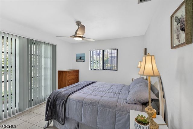 2132 SW 14th PL, Cape Coral, FL 33991