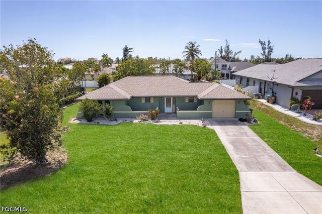 2132 SW 14th PL, Cape Coral, FL 33991