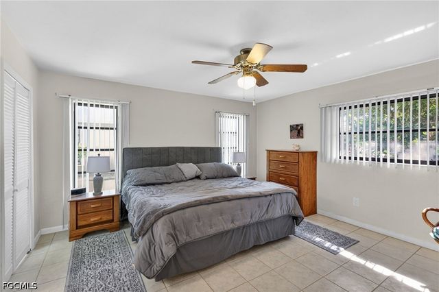 2132 SW 14th PL, Cape Coral, FL 33991