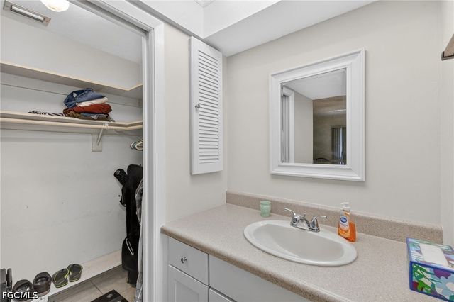 2132 SW 14th PL, Cape Coral, FL 33991