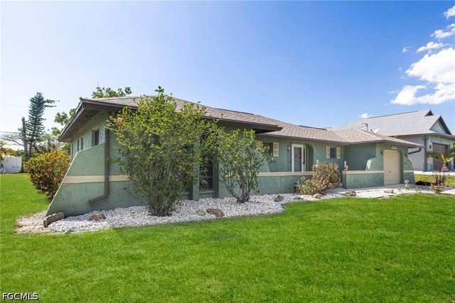 2132 SW 14th PL, Cape Coral, FL 33991