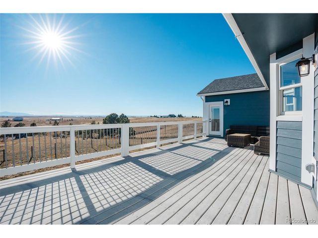 29777 Rawhide Ct, Elizabeth, CO 80107