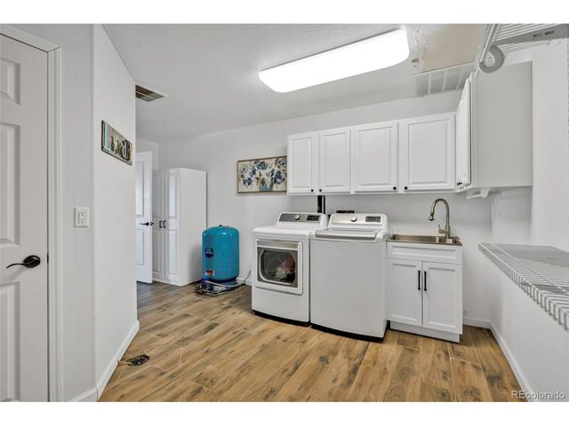 29777 Rawhide Ct, Elizabeth, CO 80107