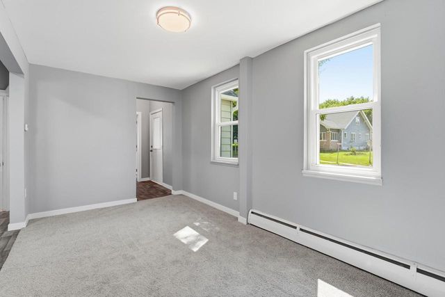 402-404 S Main Street, Deerfield, WI 53531
