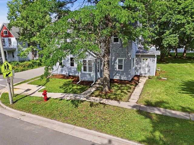 402-404 S Main Street, Deerfield, WI 53531