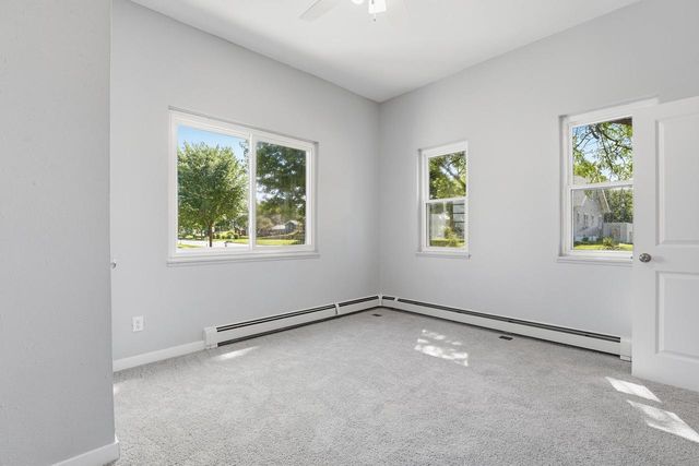 402-404 S Main Street, Deerfield, WI 53531