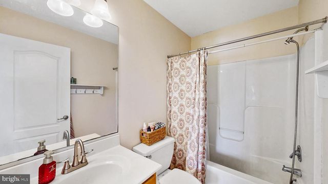 63 STONEBRIDGE DR, Felton, DE 19943