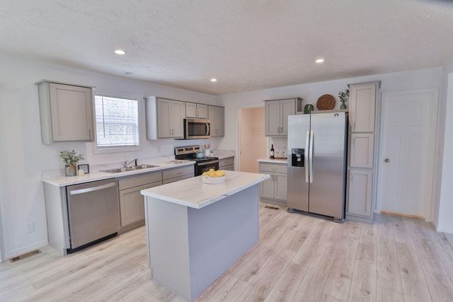 291 Nelson Farm Lane, Cross, SC 29436