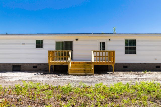 291 Nelson Farm Lane, Cross, SC 29436