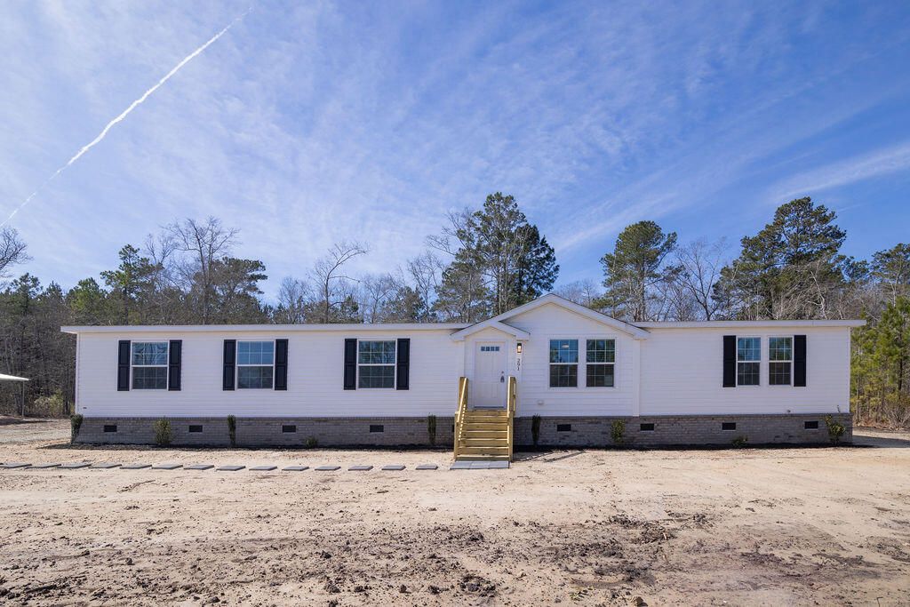 291 Nelson Farm Lane, Cross, SC 29436