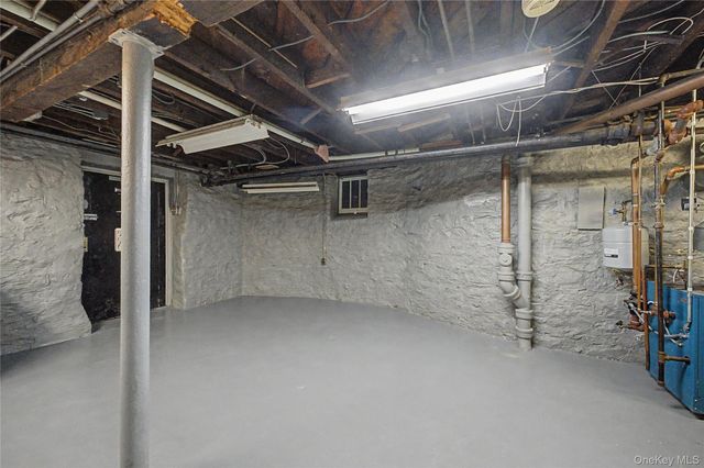 40 Dewey Avenue, New Rochelle, NY 10801