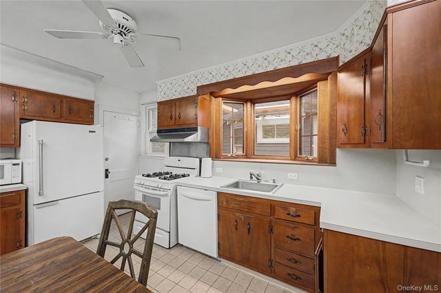 40 Dewey Avenue, New Rochelle, NY 10801
