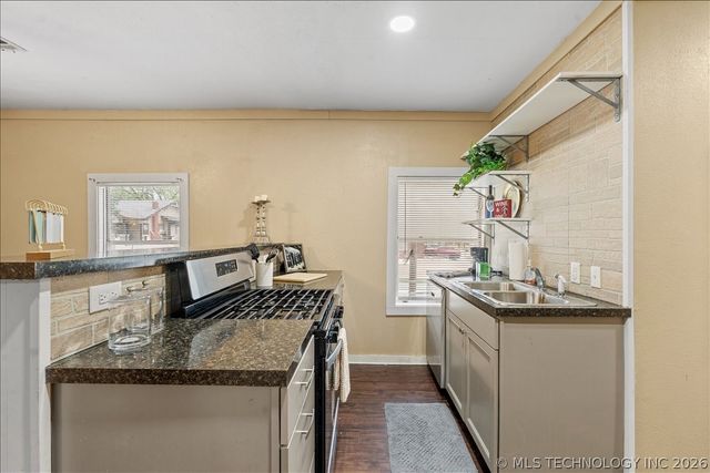 1629 E 8th Street, Tulsa, OK 74120