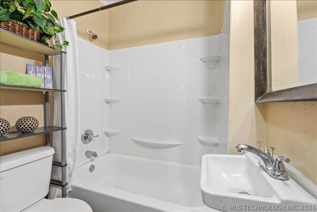 1629 E 8th Street, Tulsa, OK 74120