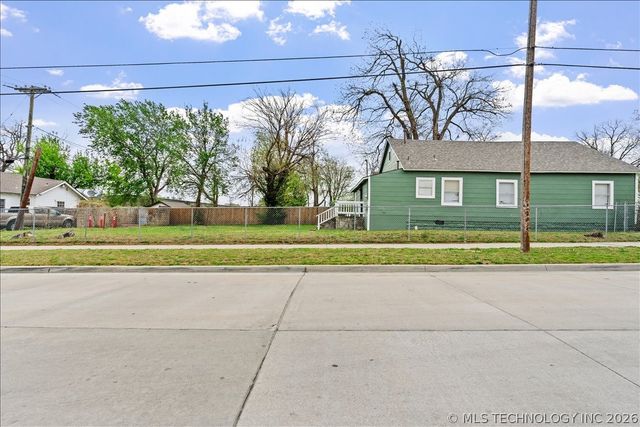 1629 E 8th Street, Tulsa, OK 74120