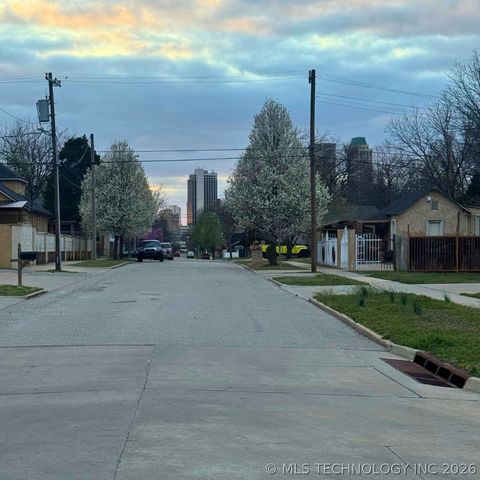 1629 E 8th Street, Tulsa, OK 74120