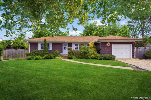 5 Argonne Road W, Hampton Bays, NY 11946