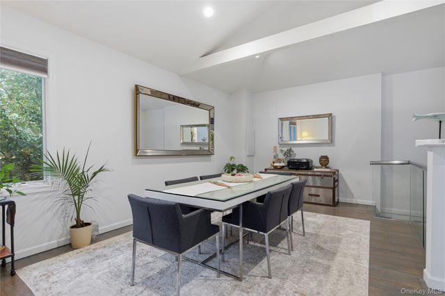 5 Argonne Road W, Hampton Bays, NY 11946