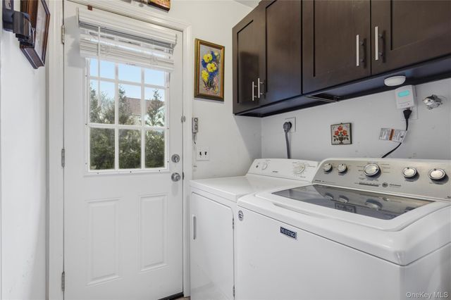 5 Argonne Road W, Hampton Bays, NY 11946