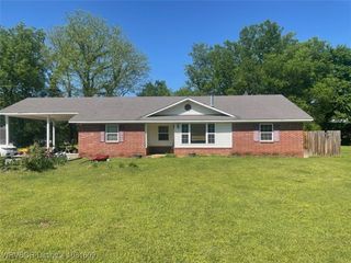 45975 Goats Bluff Road, Wister, OK 74966