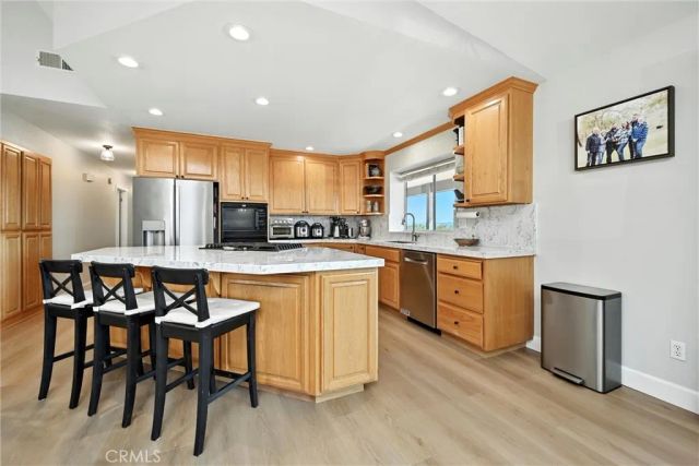 19415 Dallas Court, Hidden Valley Lake, CA 95467