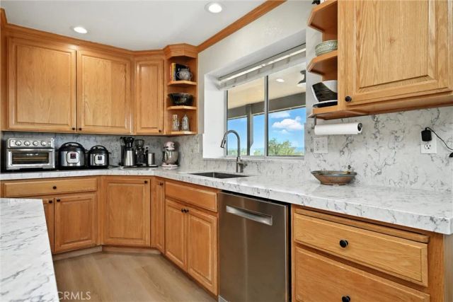 19415 Dallas Court, Hidden Valley Lake, CA 95467